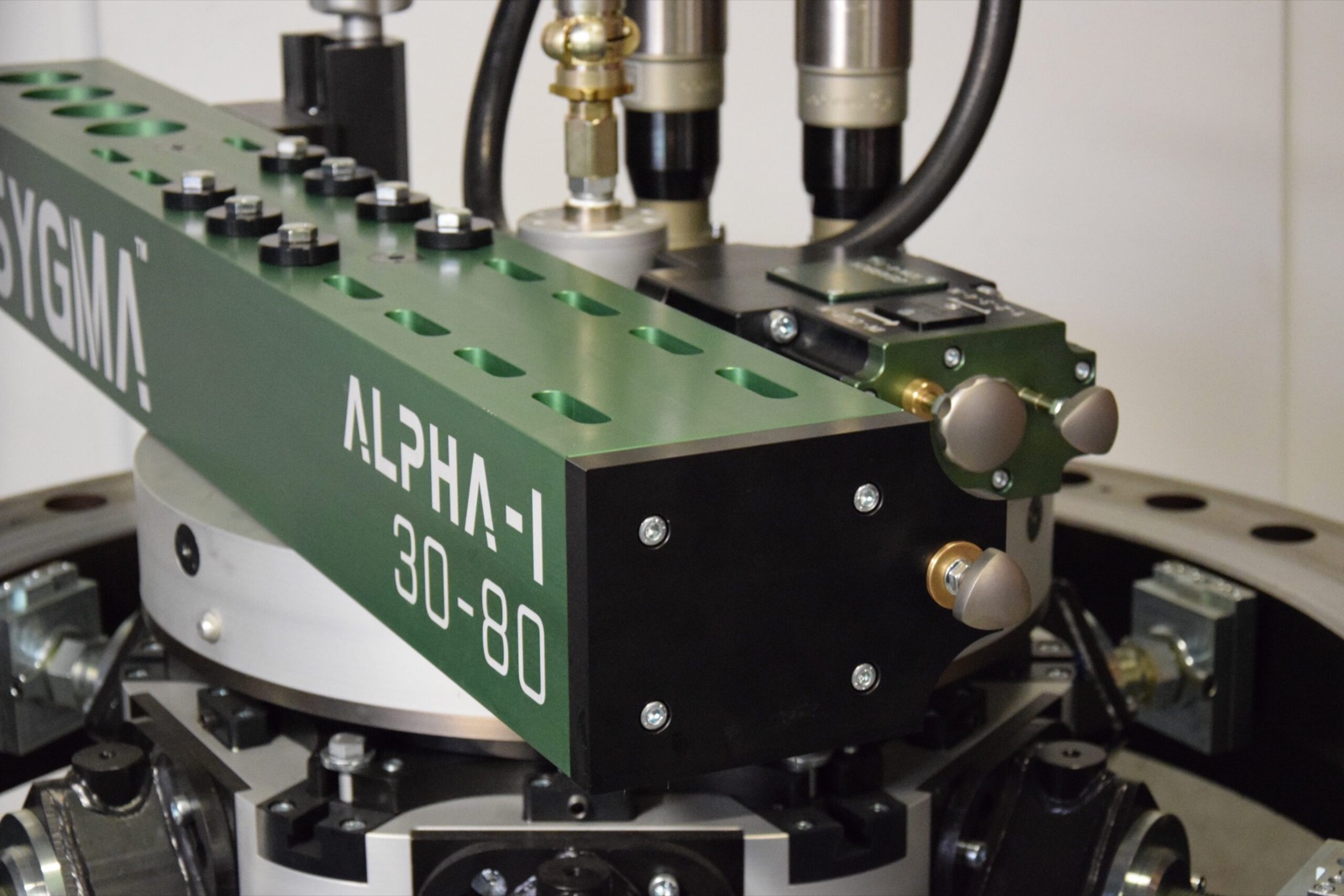 Sygma Alpha-I 30-80 flensbewerkingsmachine