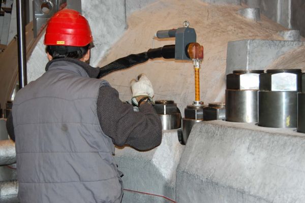 Induction bolt heating